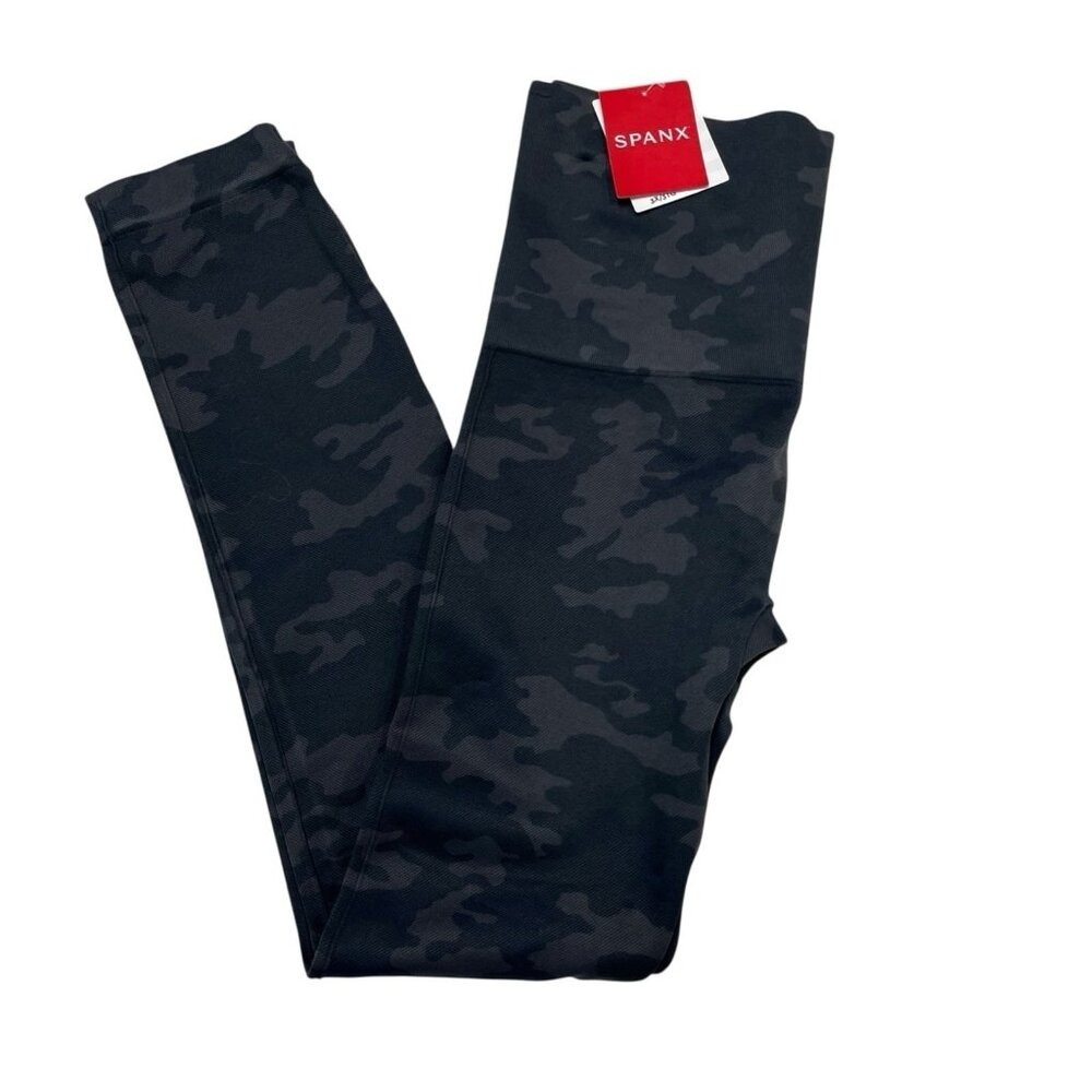 Spanx Leggings Black Camo Ecocare Seamless Four Way Stretch Size M Slimming